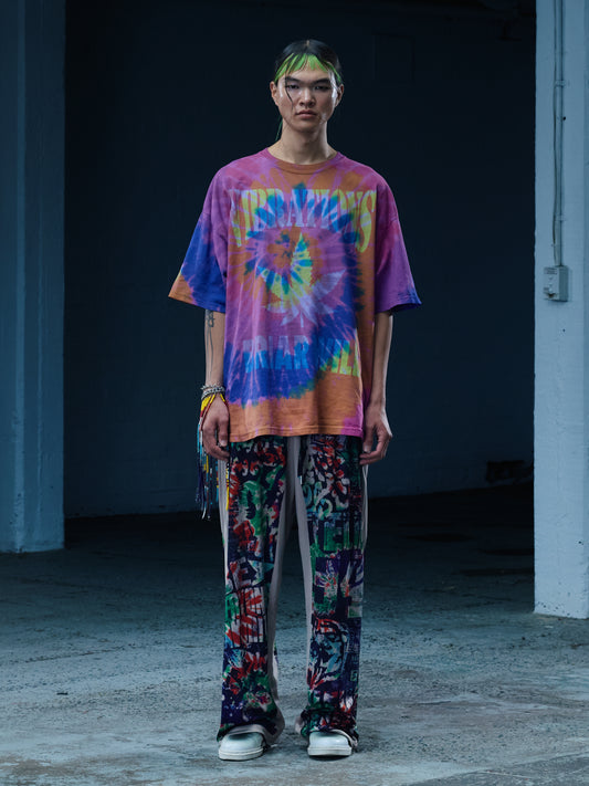 The Vibrations Tee | Magenta