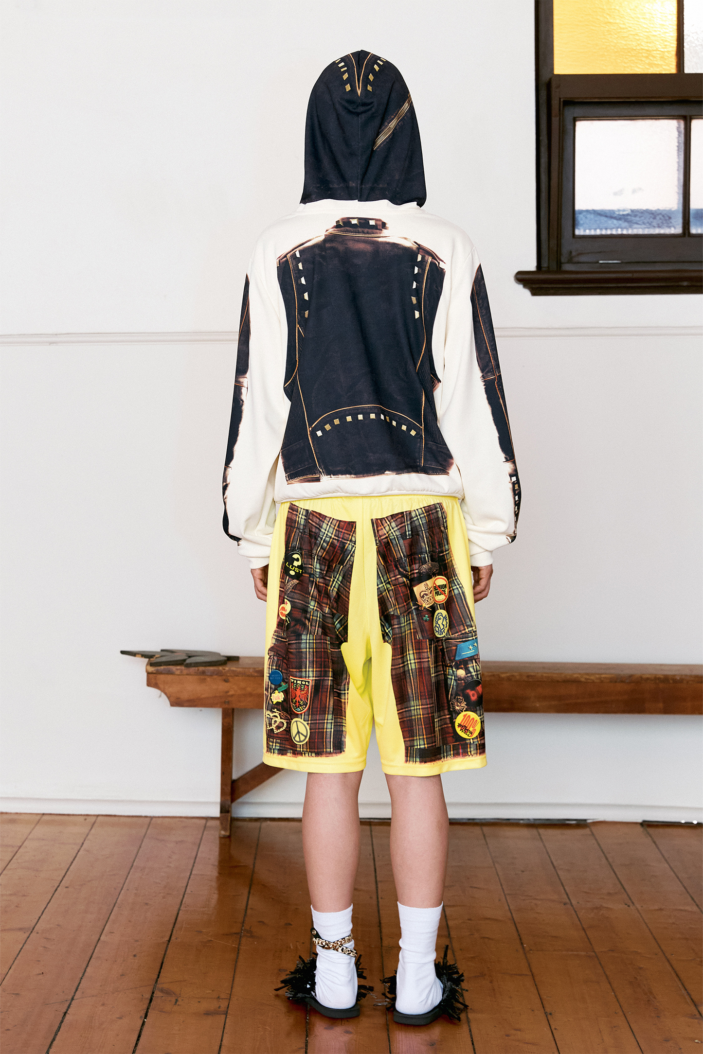 The Badge Shorts – Butter